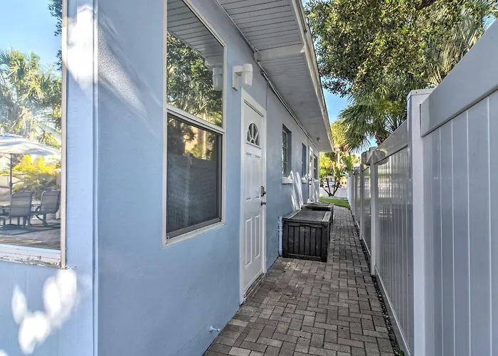 3-unit Group Getaway! Steps To Indian Rocks Holiday home Clearwater Beach