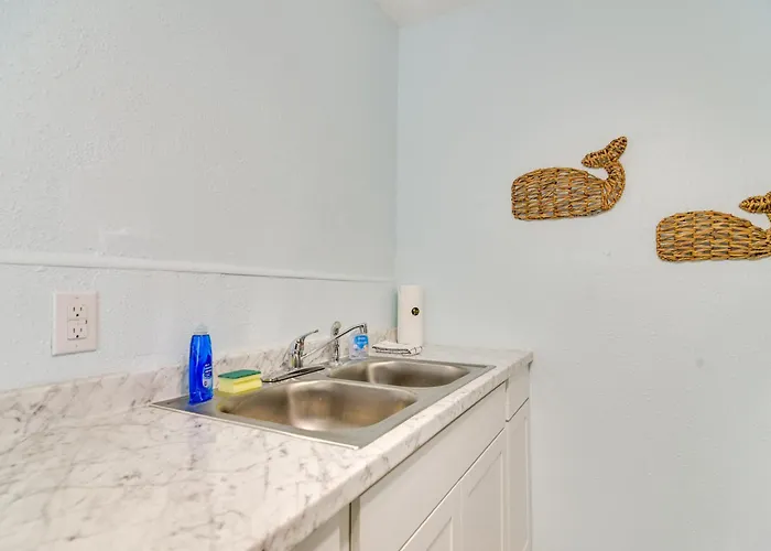 3-unit Group Getaway! Steps To Indian Rocks Clearwater Beach